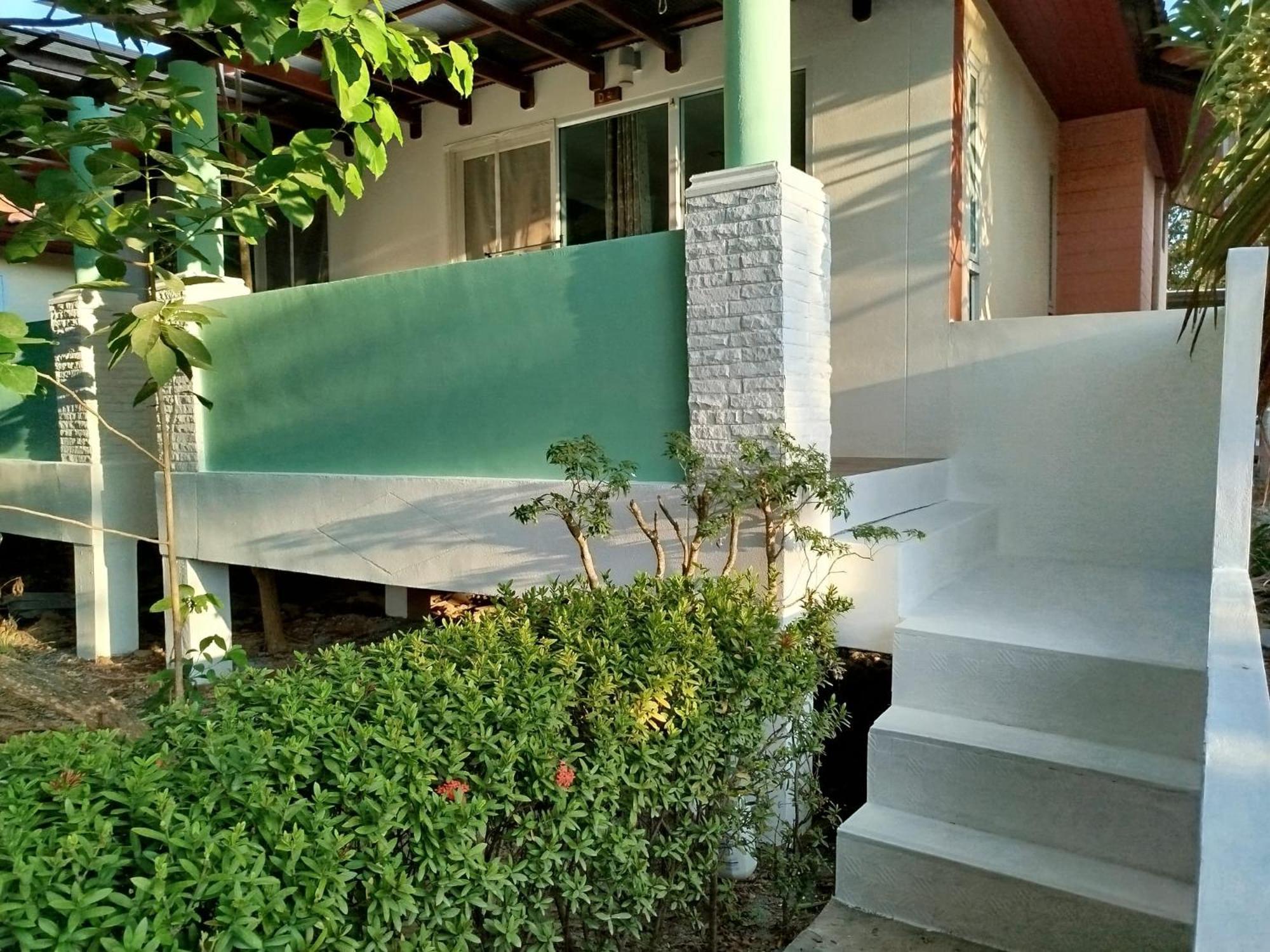 Luana Villas Koh Lanta Exterior photo